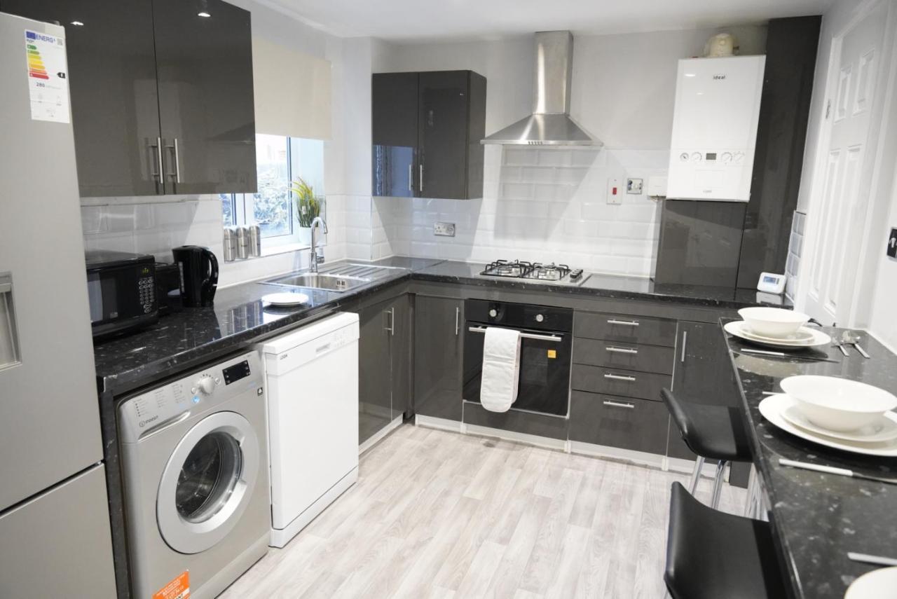Holiday home Ricoh Arena/newly Refurbished Semi-detached House